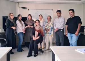 دوره آموزشی رهایی از زندان ذهن خودشناسی بر اساس رویکرد ذهنیت‌های طرحواره‌ای